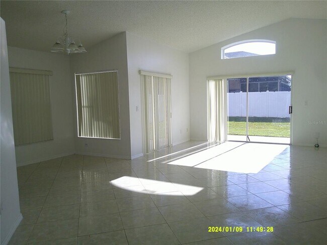 Foto del edificio - 2612 Walden Ct