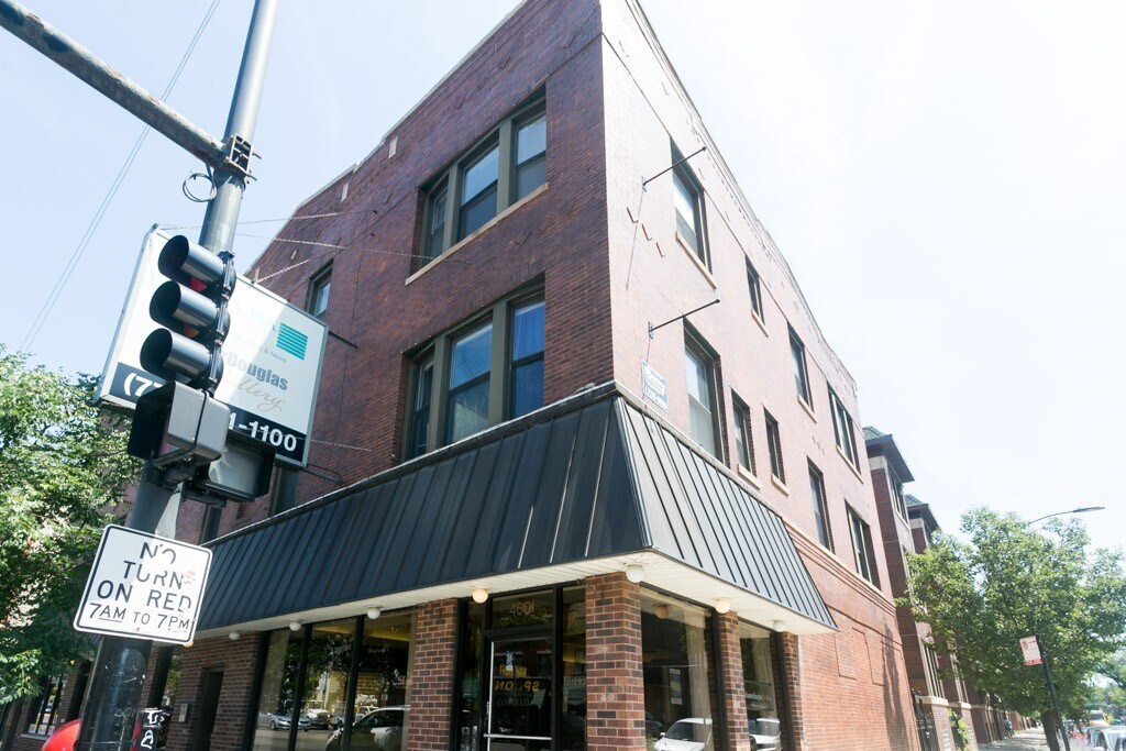 Primary Photo - 4601 N Western Ave