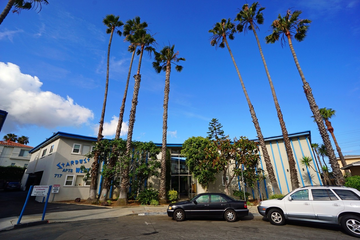 Foto principal - Pacific Apartment Homes