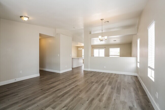 Foto del edificio - 3015 W Hammer Ln