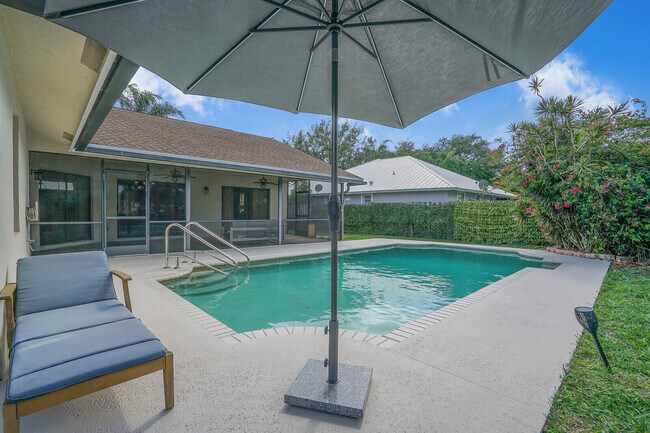 Foto del edificio - 13834 Geranium Pl