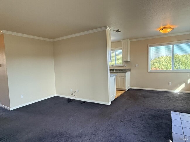Building Photo - 310 Spyglass Pkwy