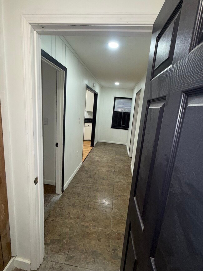 Foto del edificio - 1476 Marilyn Ave