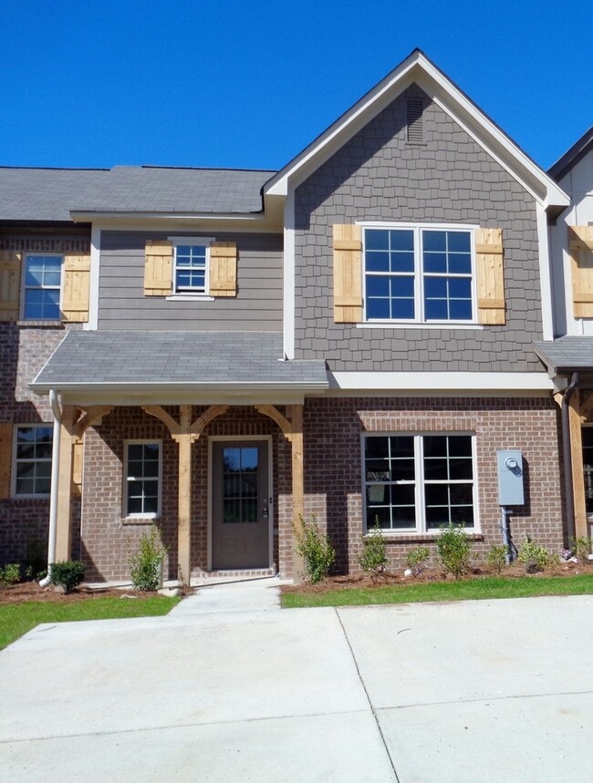 Building Photo - 4380 Ridgemont Cir