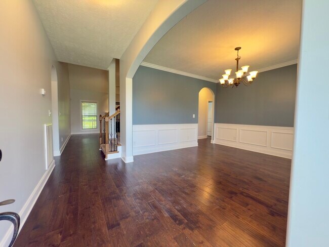 Foto del edificio - 532 Larkspur Dr