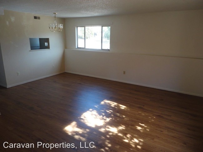 Building Photo - 132 El Paso Blvd