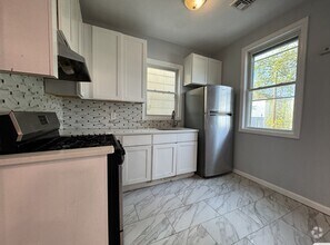 Building Photo - 222 Wilkinson Ave