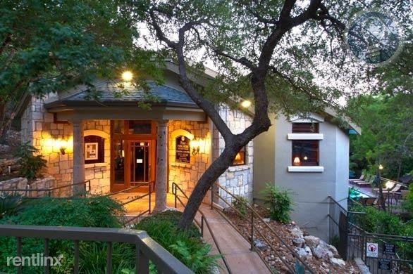 Building Photo - 5836 Mesa Dr