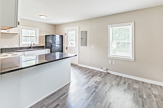 Foto del edificio - 3 bedroom, 1 bath ranch home in Middletown