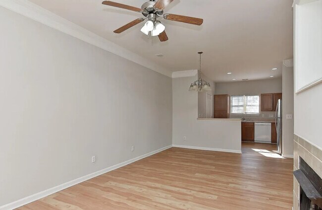 Foto del edificio - 6512 Quarterbridge Ln