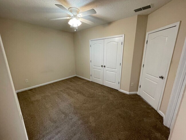 Foto del edificio - BRIDGEWATER HOME! PRE-LEASING FOR AUGUST 2026!