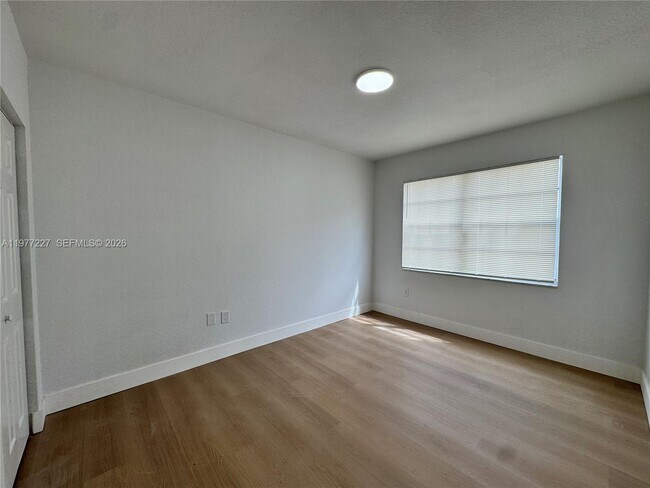 Foto del edificio - 201 Belmont Ln