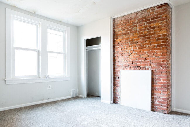 Building Photo - 1107 Arlington Ave