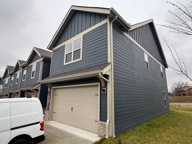 Vista lateral - 1412 Mountain Quail Cir