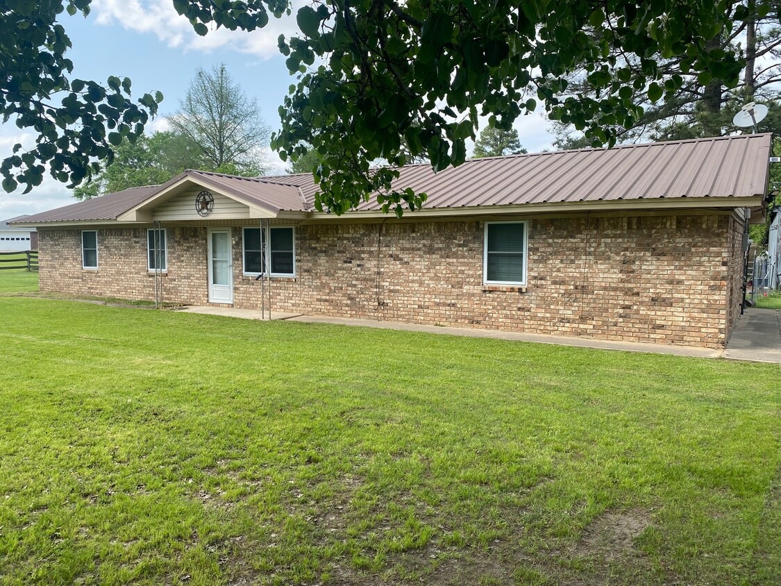 Building Photo - 3502 FM 2148
