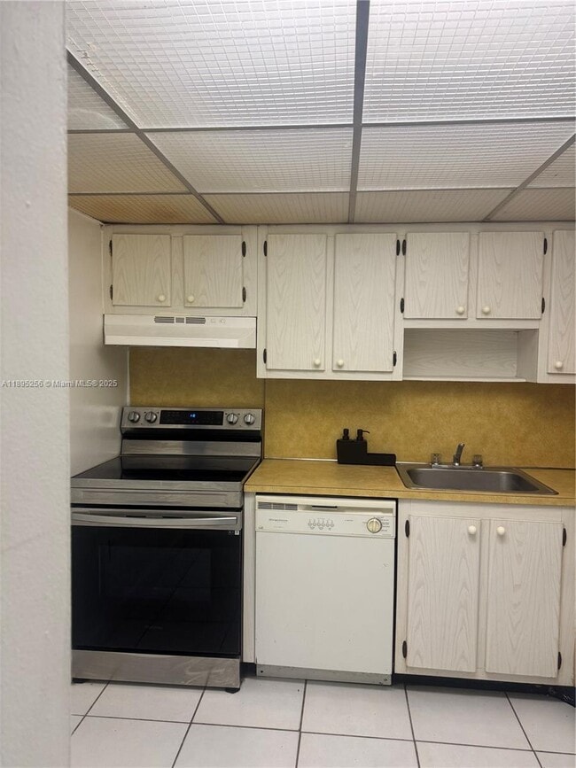 Foto del edificio - 16851 NE 23rd Ave