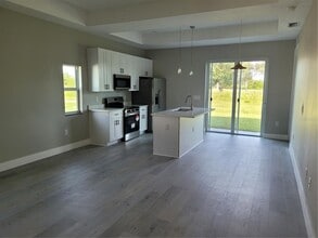 Building Photo - 1 Davit Ct