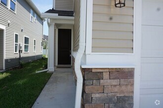 Building Photo - 7362 Portico Rd