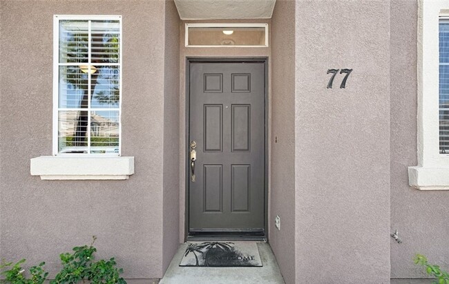 Building Photo - Charming 3BR Townhome in Foothill Ranch