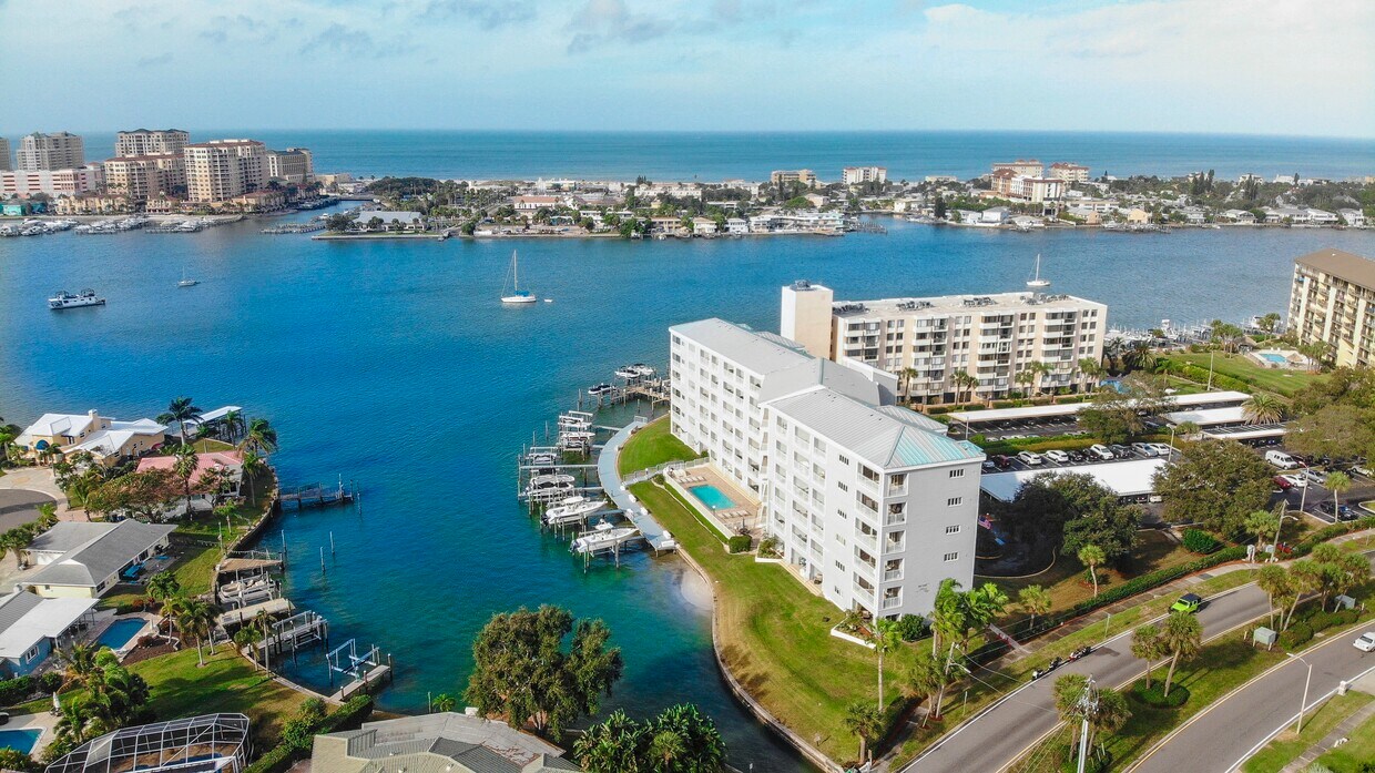 610 Island Way Unit 101, Clearwater, FL 33767 Condo for Rent in