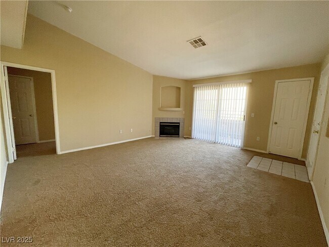 Foto del edificio - 4730 E Craig Rd