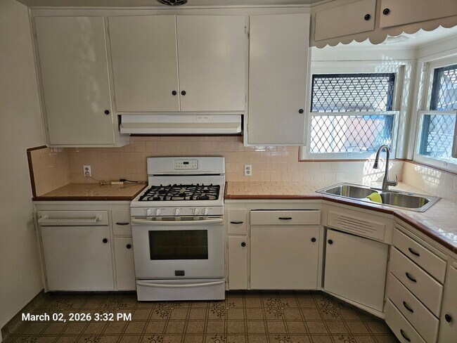 Foto del edificio - 620 N Beatrice Dr