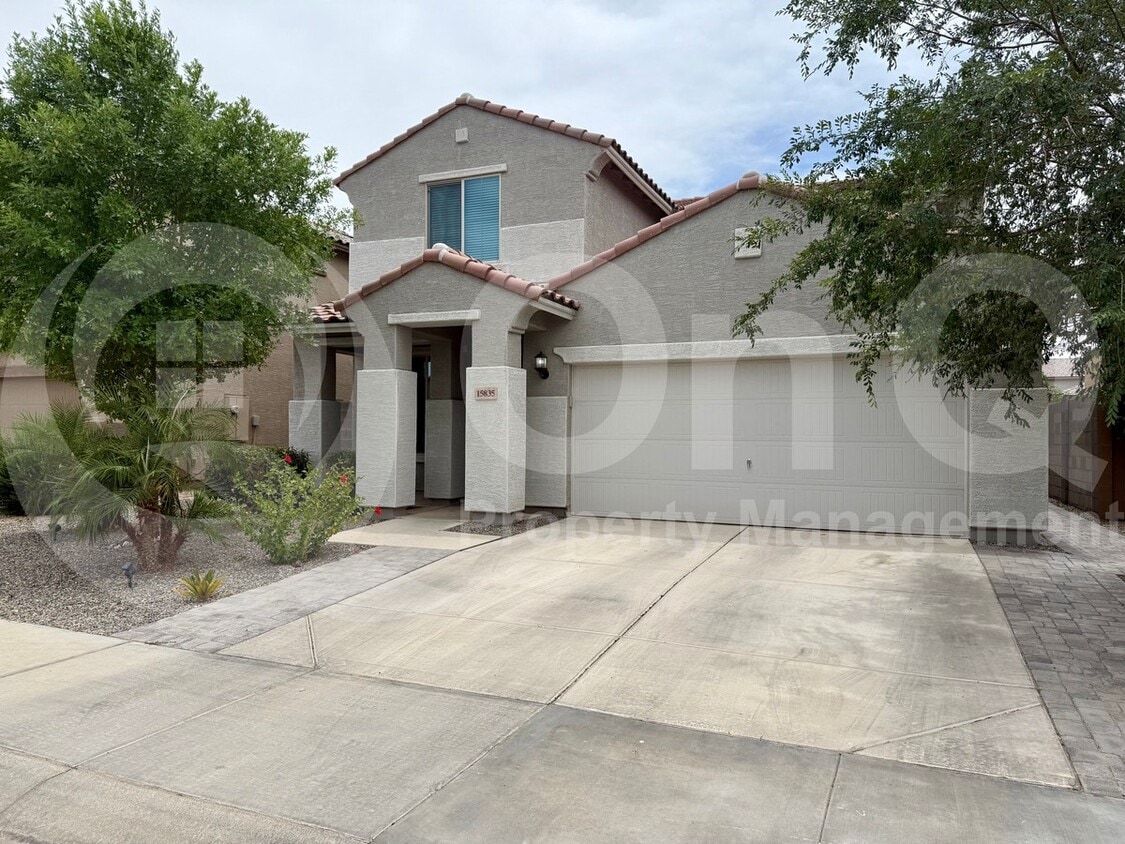Primary Photo - 15835 W Banff Ln