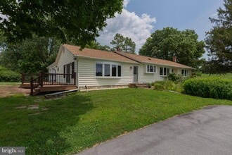 3093 Old Leetown Pike