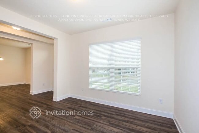 Building Photo - 10003 Maywine Cir