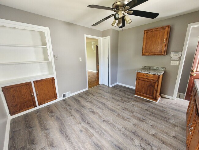 Foto del edificio - Three bedroom Single Family Home!