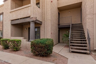 Building Photo - 5995 N 78th St