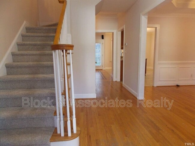 Building Photo - 715 S Wingate St