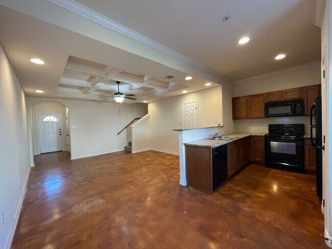 Foto del edificio - Townhome for rent
