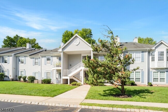Foto del edificio - 3910 Graham Ct