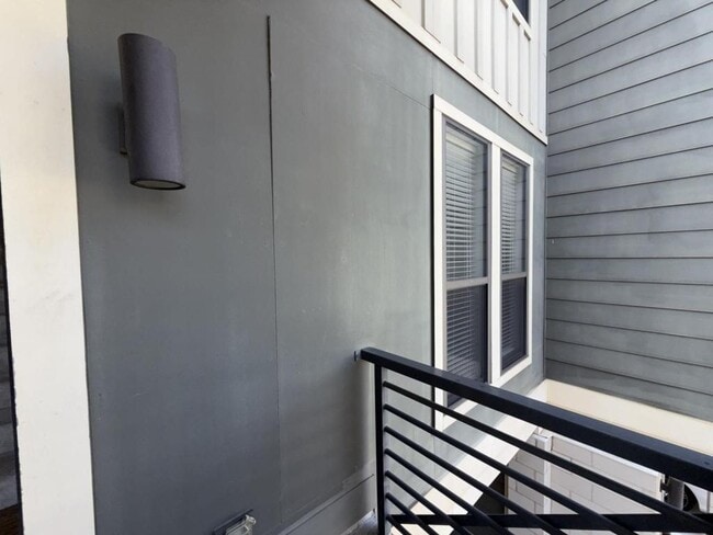 Foto del edificio - 2976 Textile Way