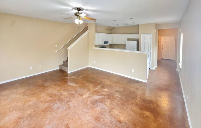 Foto del edificio - Lovely 2-story | 3-bedroom | 2.5-bath duplex | Cul-de-sac | Side yard | Great location!
