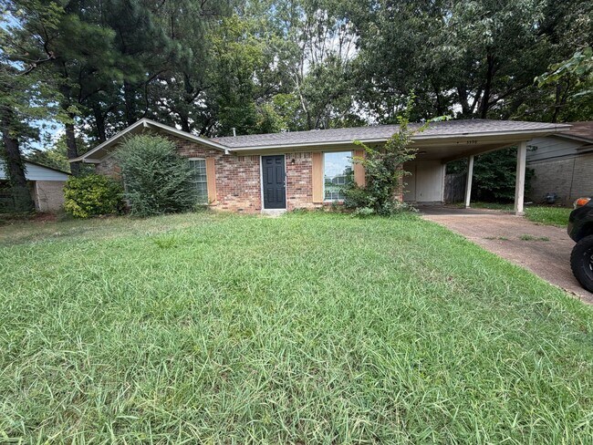 Foto del edificio - 5596 Karen Dr