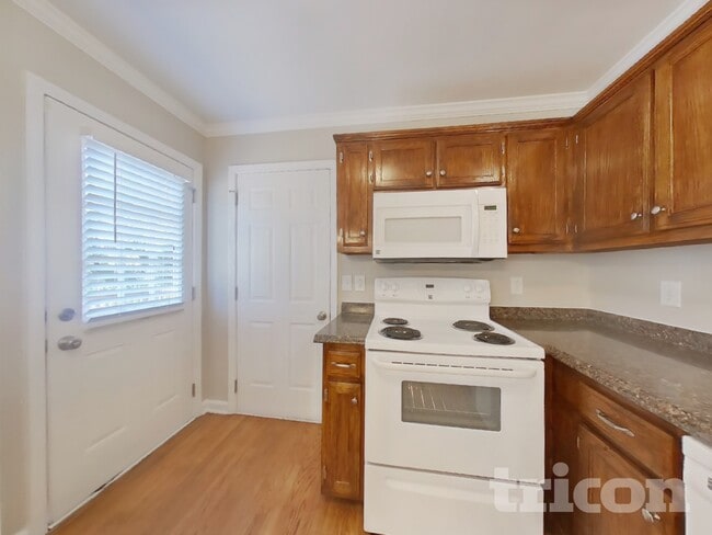 Foto del edificio - 2784 Aston Woods Ln