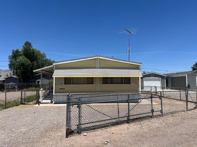 Foto del edificio - 2 Bedroom Manufactured Home in Bullhead City