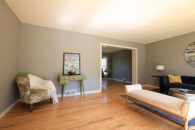 Foto del edificio - 1530 Hanover Ct