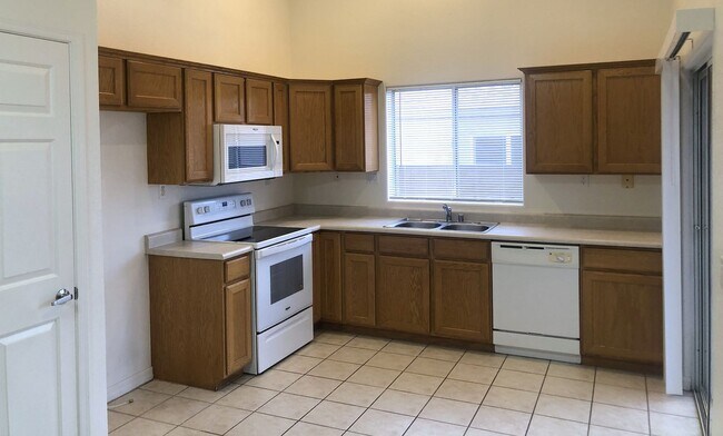 Building Photo - K-1134