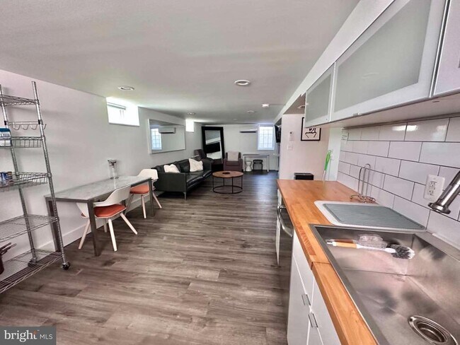 Foto del edificio - 4118 18th Rd N