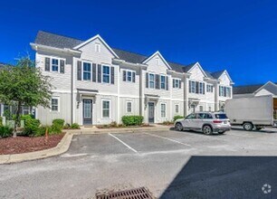 Building Photo - 2745 Cook Cir