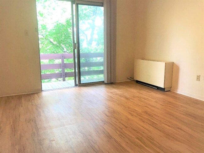 Foto del edificio - 6350 Forward Ave