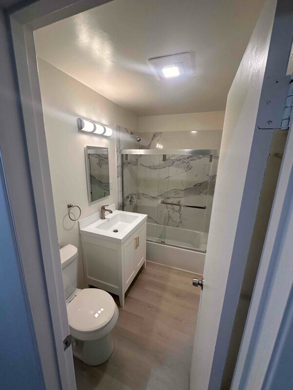 Foto del edificio - 7555 Geary Blvd