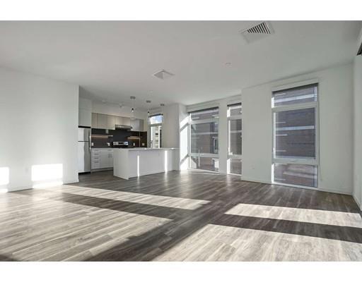 Building Photo - 839 Beacon St