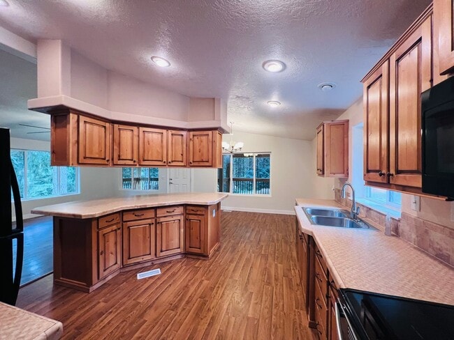 Foto del edificio - Gorgeous 3 bedroom 2 bathroom house -Amboy School District