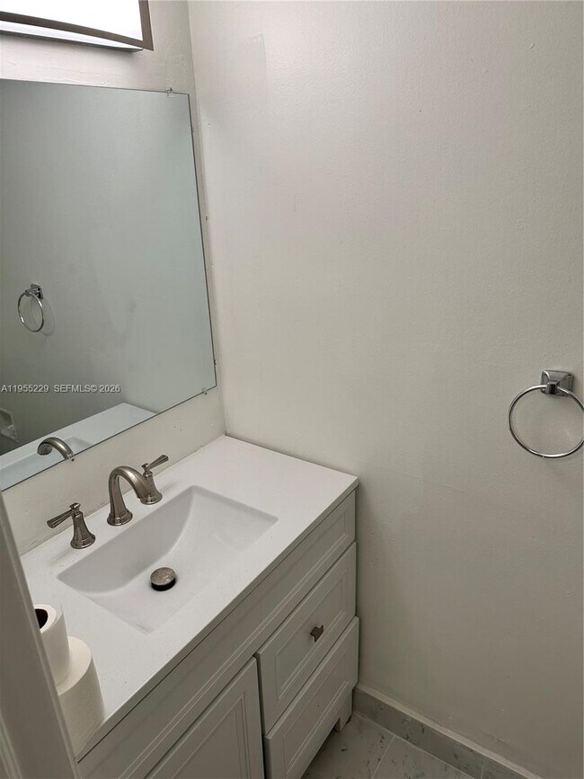 Foto del edificio - 3115 N Palm Aire Dr