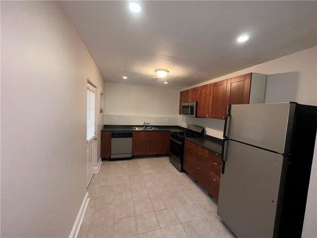 Building Photo - 2045 La Dawn Ln NW