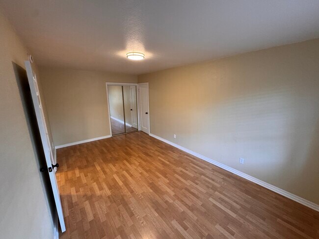 Foto del edificio - 201 H St